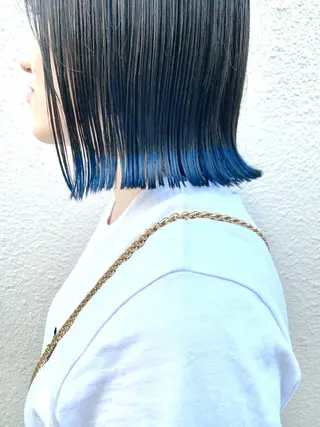 ショート カラー よしだ とおいのヘアスタイル