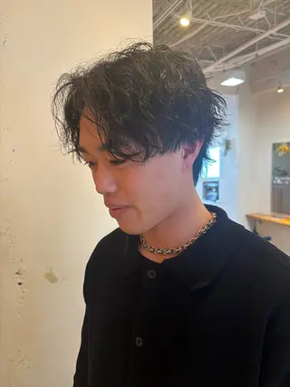 パーマ メンズ RIN／韓国ヘア レイヤーカットのヘアスタイル