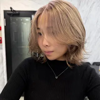 ミディアム カラー シールエクステ特化 ハイトーン、NANAのヘアスタイル