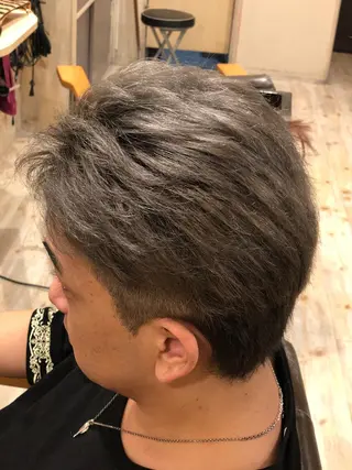 ショート カラー メンズ vi viのヘアスタイル
