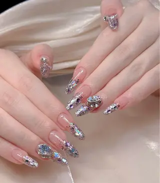 ネイル yuri nail salon所属・Yuri ユリのネイルデザイン