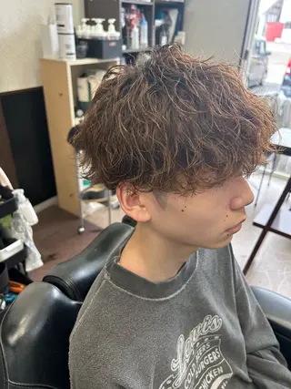 パーマ メンズ クィーンレディス所属・河野 敬之のヘアスタイル