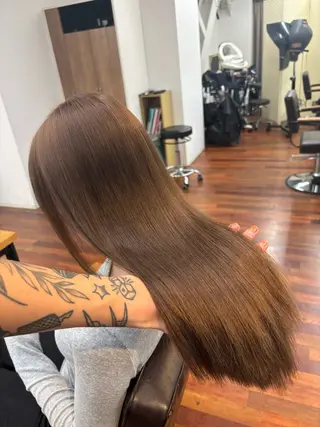 カラー ヘアアレンジ グランルッソ所属・岡山バレイヤージュ 岡山ハイライトのヘアスタイル