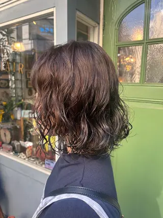 ショート パーマ 清水千優/パーマ/透 明感カラー/メンズのヘアスタイル