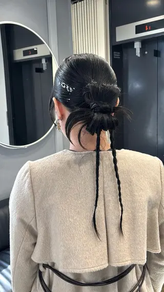 ヘアアレンジ 韓国ヘア/ブリーチ無 しWカラー/オリーブのヘアスタイル