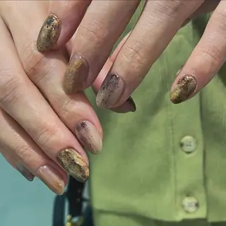 ネイル 白垣 月の眉毛・アイブロウイメージ