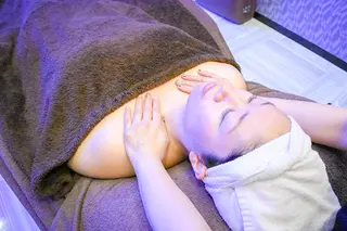 吉村（店長エステティ エステ・セラピスト）のエステ・リラクイメージ