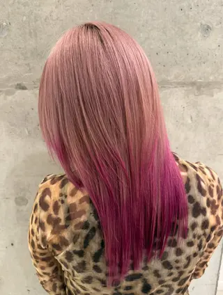 ミディアム カラー TAKUMI ハイトーン/ウルフのヘアスタイル