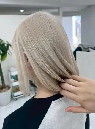 ミディアム カラー 女性専用サロン梅田 髪質改善カラーakiのヘアスタイル