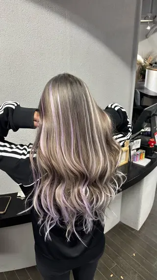 ロング カラー 朝斗/ブリーチなし ・Wカラー・エクステのヘアスタイル