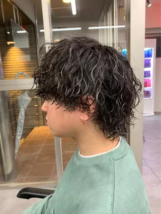 ショート カラー パーマ メンズ キッズ パーマ支持率No.1 ❤️‍🔥安成弾のヘアスタイル