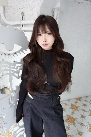 ロング 表参道ハイトーン 韓国ヘア長田雄希のヘアスタイル