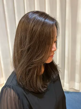 セミロング 山中 かりんのヘアスタイル