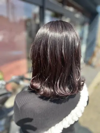 ミディアム 上原 花奈のヘアスタイル