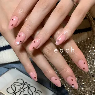 ネイル each Hibikiのネイルデザイン