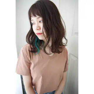 セミロング カラー fio マナミのヘアスタイル