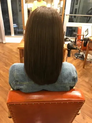 セミロング カラー THREE byKEEPのヘアスタイル