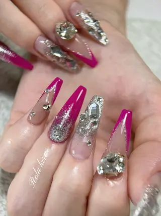 ロング Rola kira 麗のネイルデザイン