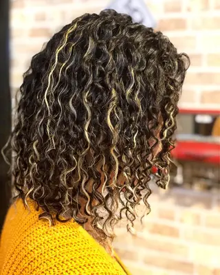 セミロング パーマ ツイスパ/Wカラー ✨RYUのヘアスタイル