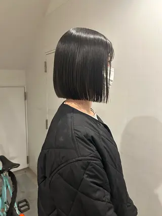 ショート hen所属・心斎橋/レイヤー/ ブリーチ/モエのヘアスタイル