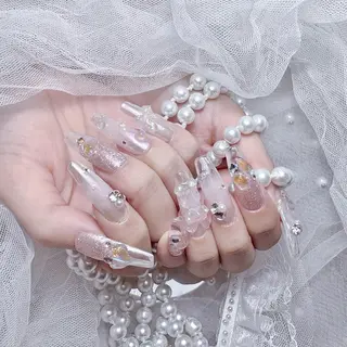 ネイル Momoka .のネイルデザイン