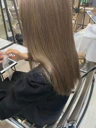 セミロング カラー maeda yumiのヘアスタイル