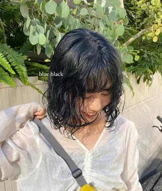 ミディアム Bërg所属・Bërg kiraのヘアスタイル