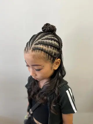 ロング ヘアアレンジ キッズ Crescere所属・小島 凜のヘアスタイル