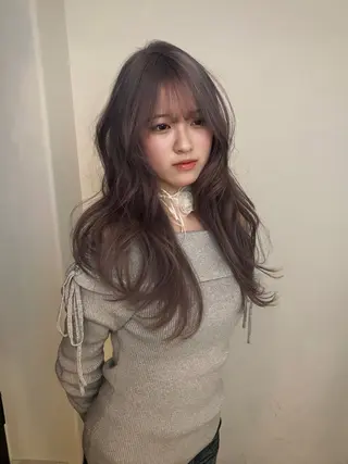 ロング Hanaka🐈‍⬛ 海外×ニュアンスのヘアスタイル