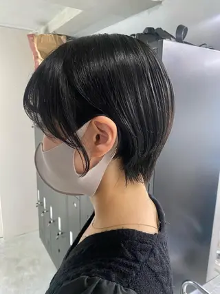 ショート カラー 田代 佳穂のヘアスタイル