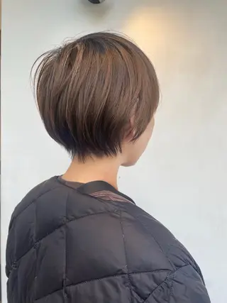 ショート カラー Hair Make powderのヘアスタイル