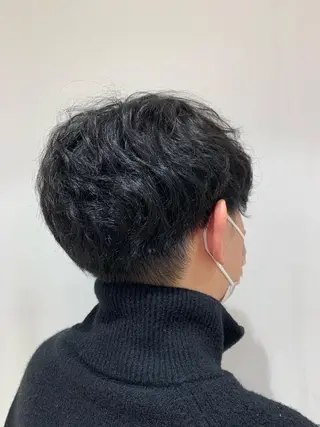 ショート カラー メンズ 野口 虎生 カットモデル募集中のヘアスタイル