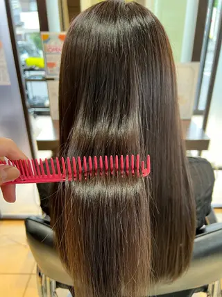 ロング OPERA 赤塚のヘアスタイル