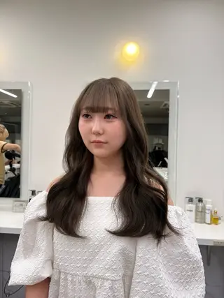 カラー 透明感ベージュ🤎 ナチュラルレイヤーのヘアスタイル