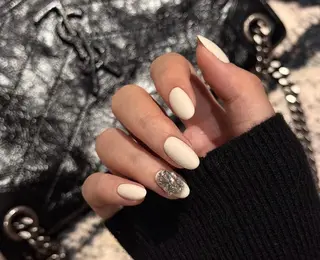 ネイル 高木 維麗絲のネイルデザイン