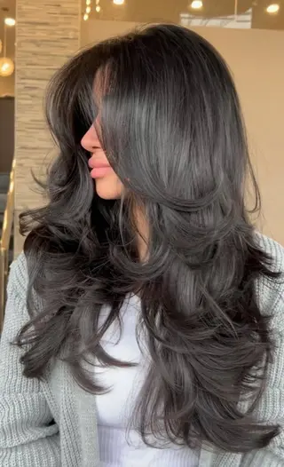 ロング 泉 堅也のヘアスタイル