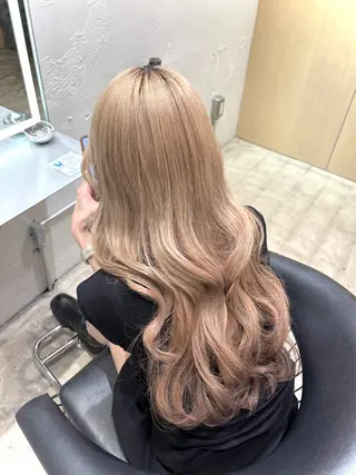 カラー Lilly所属・河合 愛実のヘアスタイル