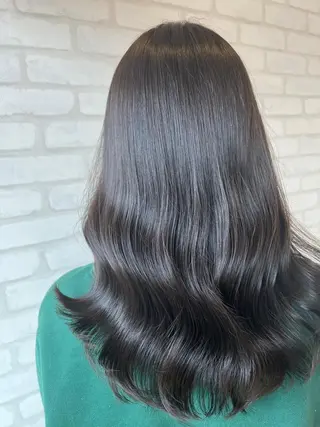 ロング カラー 石崎 真維のヘアスタイル