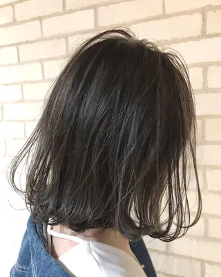 ミディアム カラー she2.shinjuku所属・takumi Hのヘアスタイル