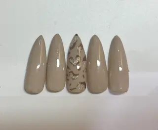 ネイル LABEL TAKARAのネイルデザイン