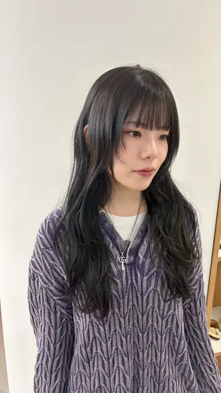 ロング カラー 🪻韓国カット 🤍yuanのヘアスタイル