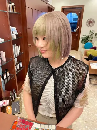 ミディアム AIRI🌸 ブリーチカラー🎀のヘアスタイル