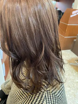 セミロング パーマ ヘアアレンジ ✨艶カラー✨ かつべのヘアスタイル