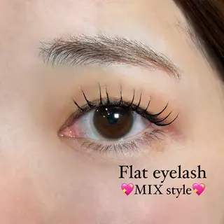 マツエク・マツパ 山本 恋乃香のヘアスタイル