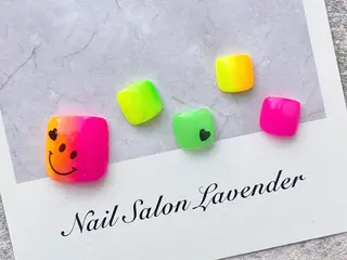 ネイル 佐藤 ニーナ★ラベンダーのネイルデザイン