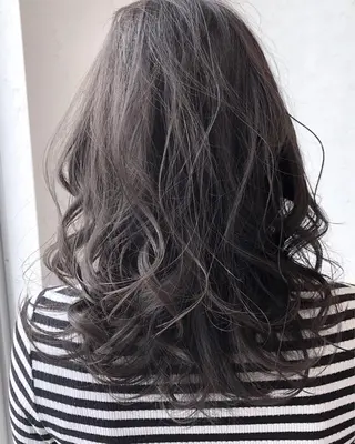 ミディアム カラー TOWA 野村　コウダイのヘアスタイル