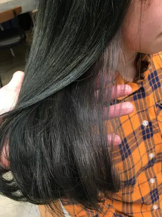 ロング カラー メンズ眉毛ITSUK Iメンズ専門　新宿の眉毛・アイブロウイメージ