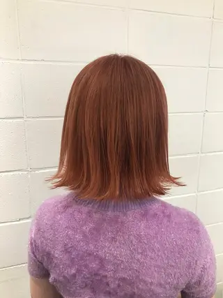 ミディアム カラー Kro ハイトーン×ブリーチのヘアスタイル