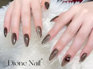 ネイル Dione ネイル専門店のネイルデザイン