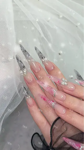 ネイル TIDY M&Mのネイルデザイン